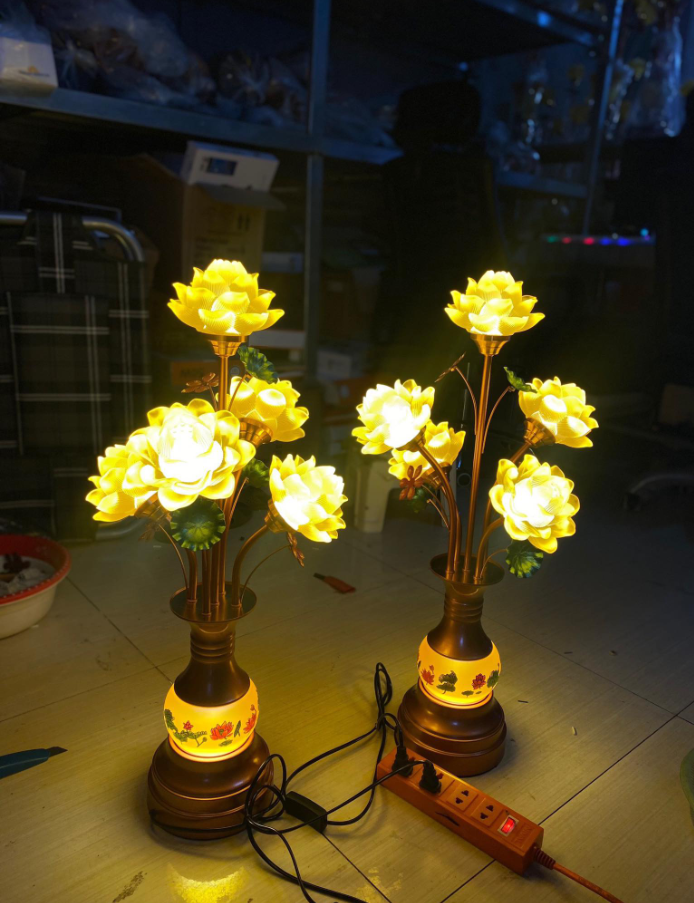 Đèn Hoa Sen 1 Bông Lưu Ly